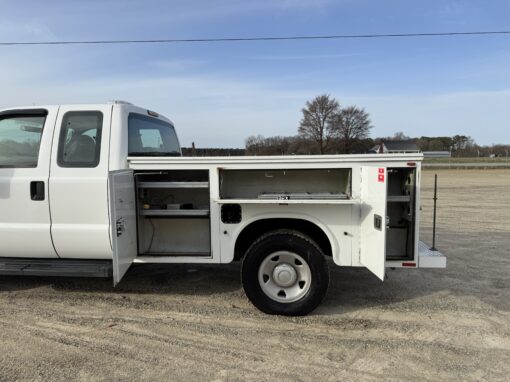 2009 F250 Utility Truck - Image 4