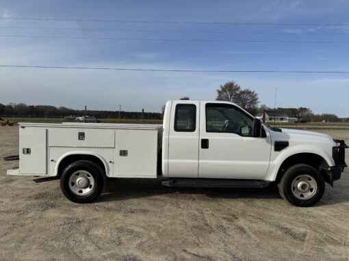 2009 F250 Utility Truck - Image 2