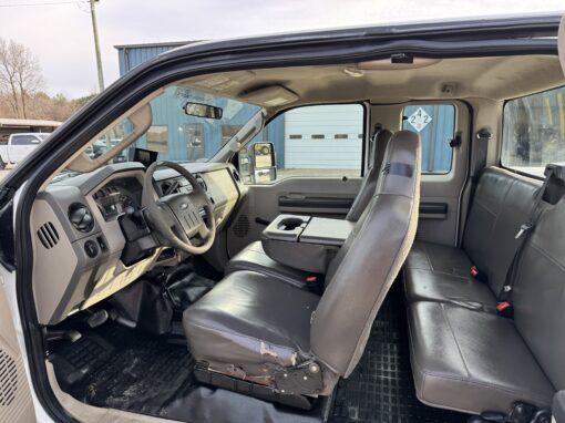 2009 F250 Utility Truck - Image 8