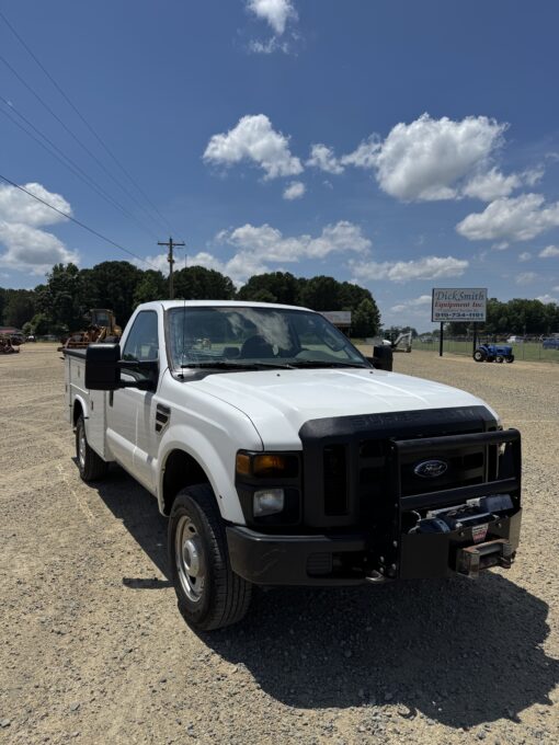 2010 Ford F250 Utility Truck - Image 3